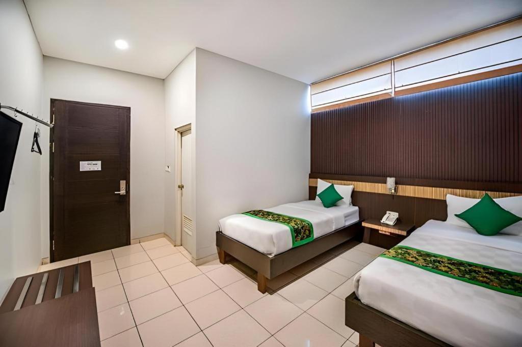 Lotus Hotel Subang Exterior foto